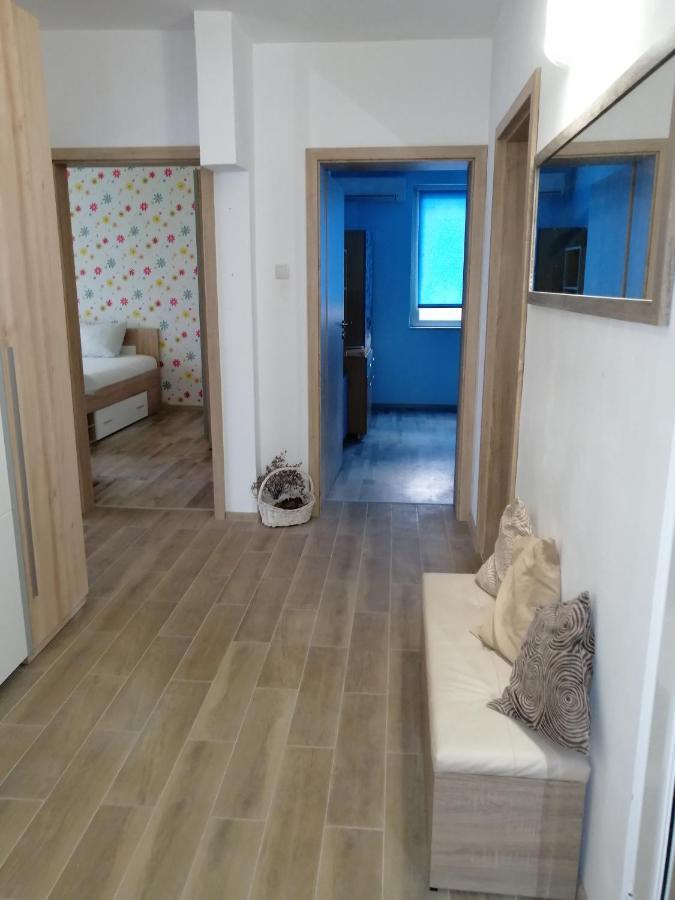 Yanakiev'S Central Apartment Burgas Exterior photo